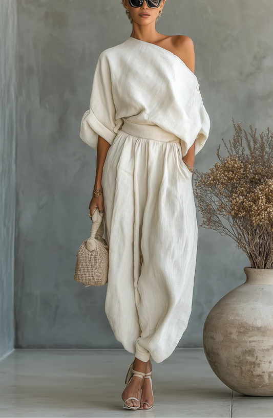 Ethereal White Ensemble Set. E FOARTE FAKE in realitate